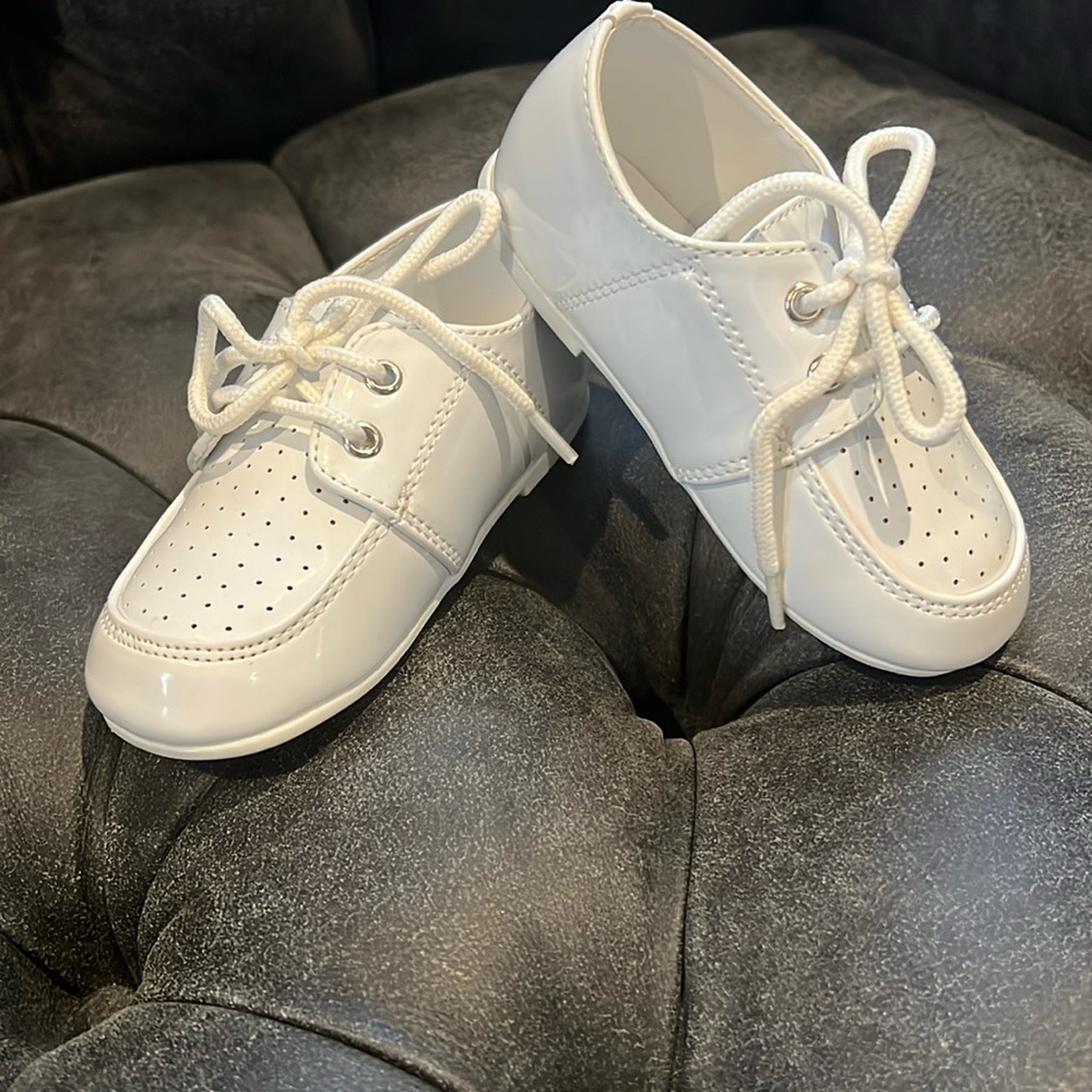 Sweet pea and Lilly white christening baptisms boy shoes size 6M
